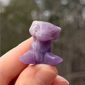Purple Amethyst Cat has intense calming, protective, and detoxifying energies!